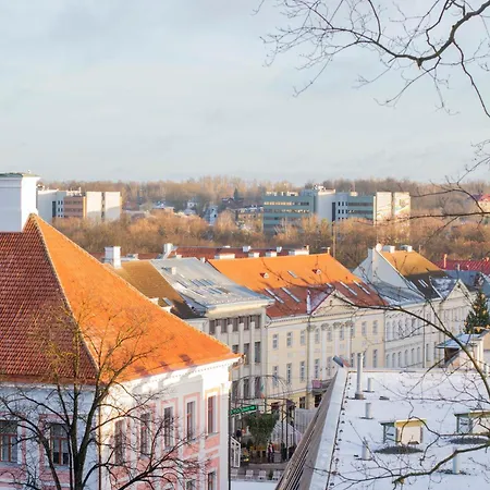 Apartment Karlovaidyll 2a - Gem In A Quiet Area & Free Parking Tartu