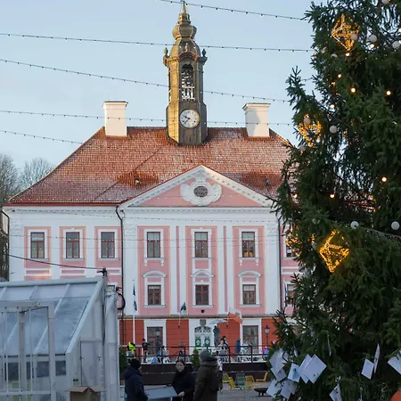 Karlovaidyll 2a - Gem In A Quiet Area & Free Parking Tartu