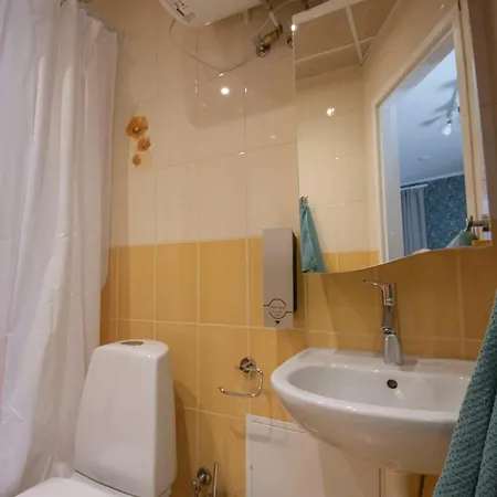 Karlovaidyll 2a - Gem In A Quiet Area & Free Parking Apartment