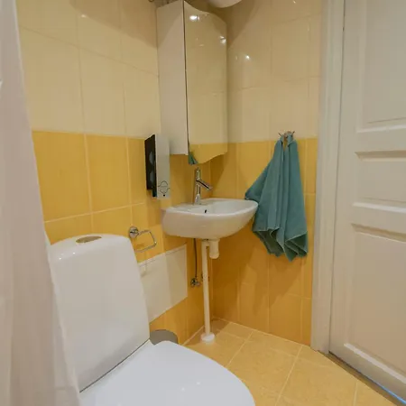 Karlovaidyll 2a - Gem In A Quiet Area & Free Parking