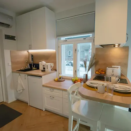 Apartment Karlovaidyll 2a - Gem In A Quiet Area & Free Parking Tartu